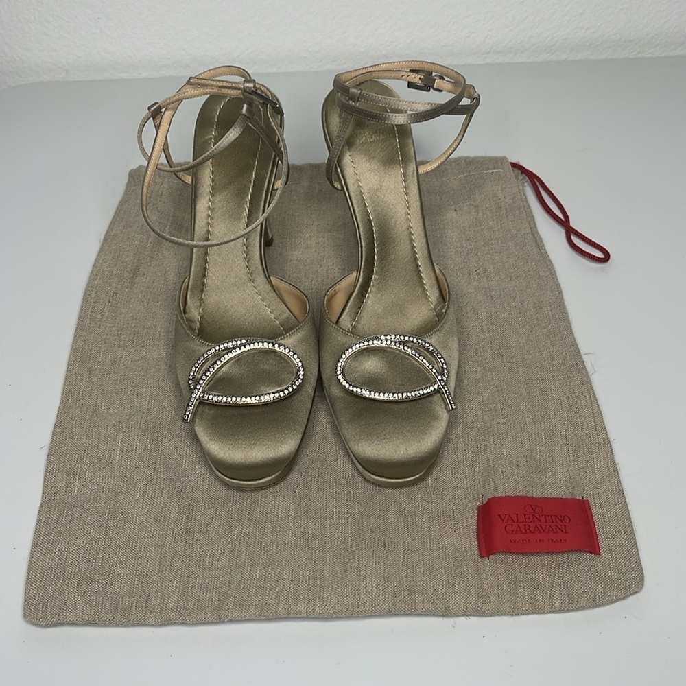 Vtg Valentino Taupe Satin Embellished Crystal Wrap Around Ankle Heel Sandals 36